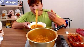 Thánh Ăn Hàn Quốc Mukbang Ăn Mì Cay